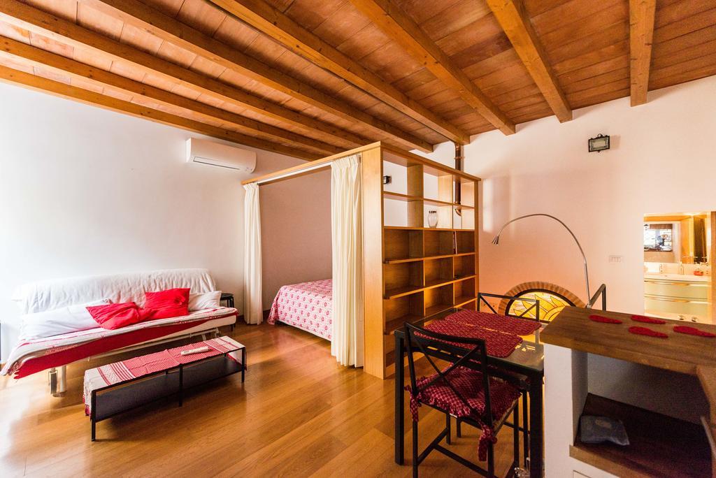 Apartment Polveriera Colosseum Rome Exterior photo